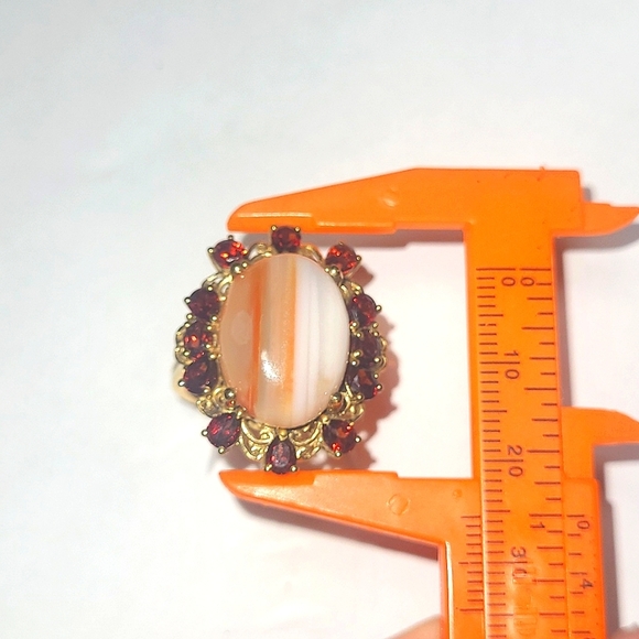 Ring Mozambique Banded Agate w Garnet Halo Gold Bonded setting size 9 - Picture 5 of 6